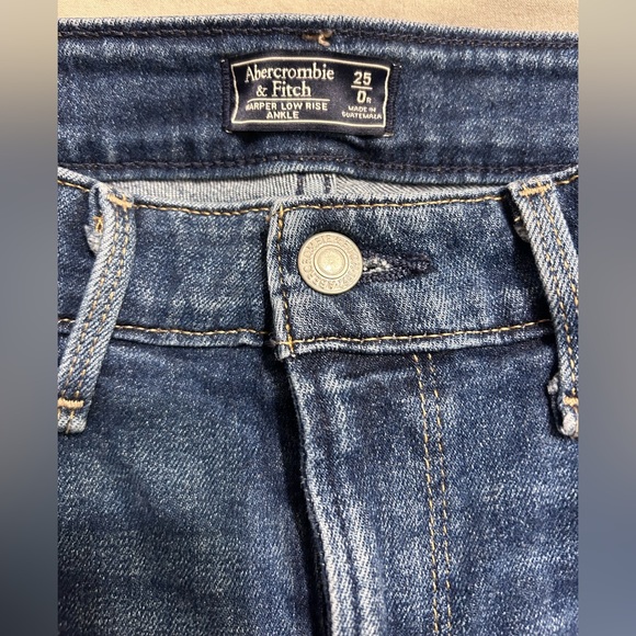 Abercrombie & Fitch Harper Low Rise Jeans - Picture 6 of 7